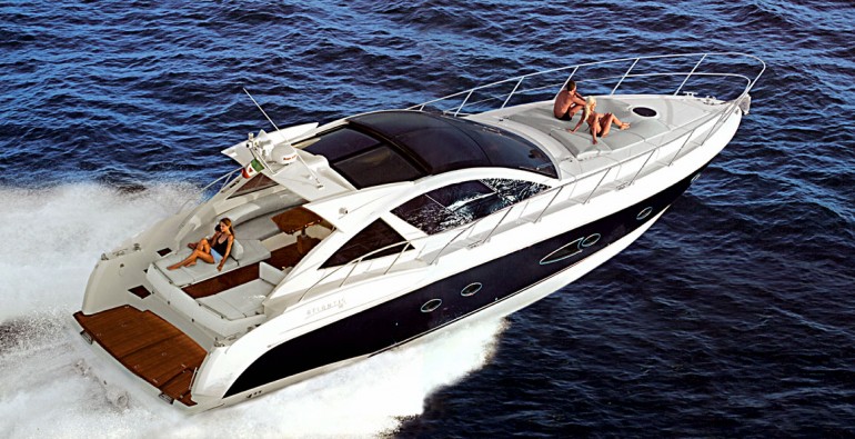 Azimut Atlantis 50, a luxury yacht that looks different ...