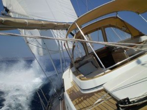 Comet 54 DH sailing