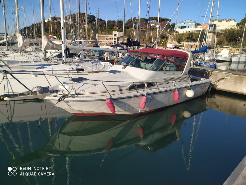 BOSTON WHALER 31