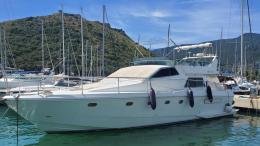  FERRETTI 52 S