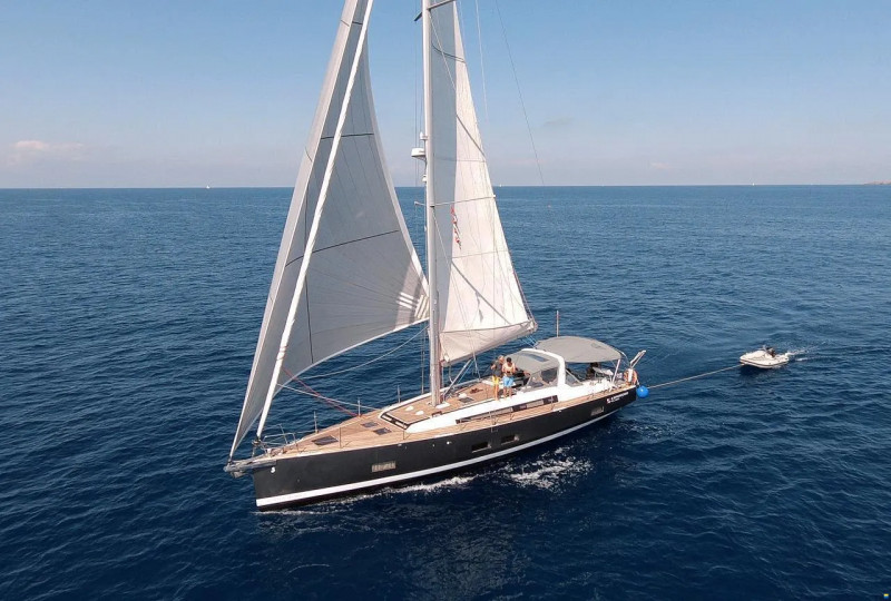  OCEANIS 55
