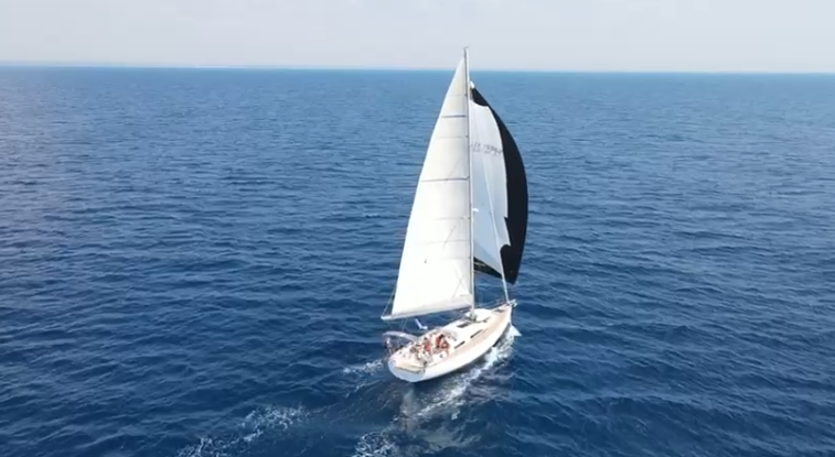 SALONA 44