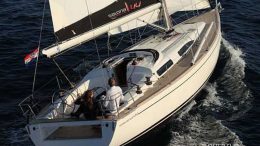  SALONA 44