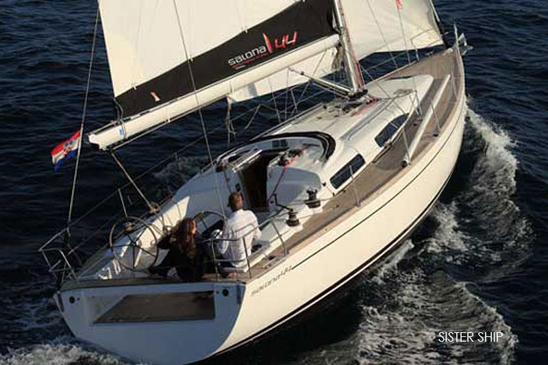 SALONA 44