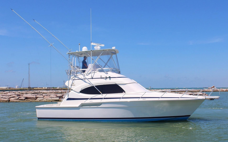 BERTRAM 390 CONVERTIBLE
